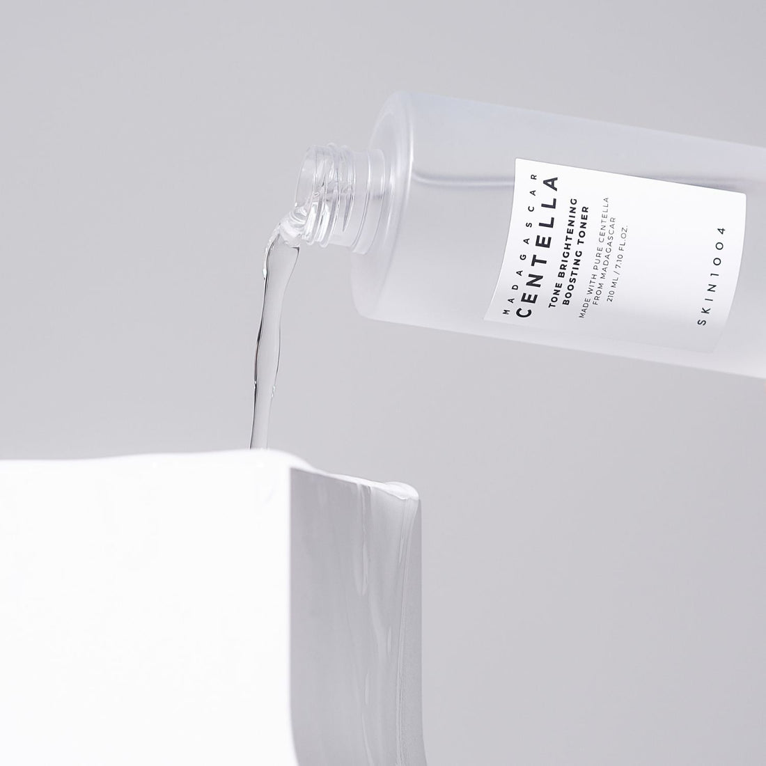 SKIN1004 Tone Brightening Boosting Toner – tonik rozświetlający 210 ml - SkinNova